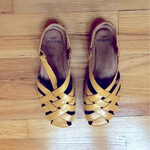 Earth origins closed toe sandals